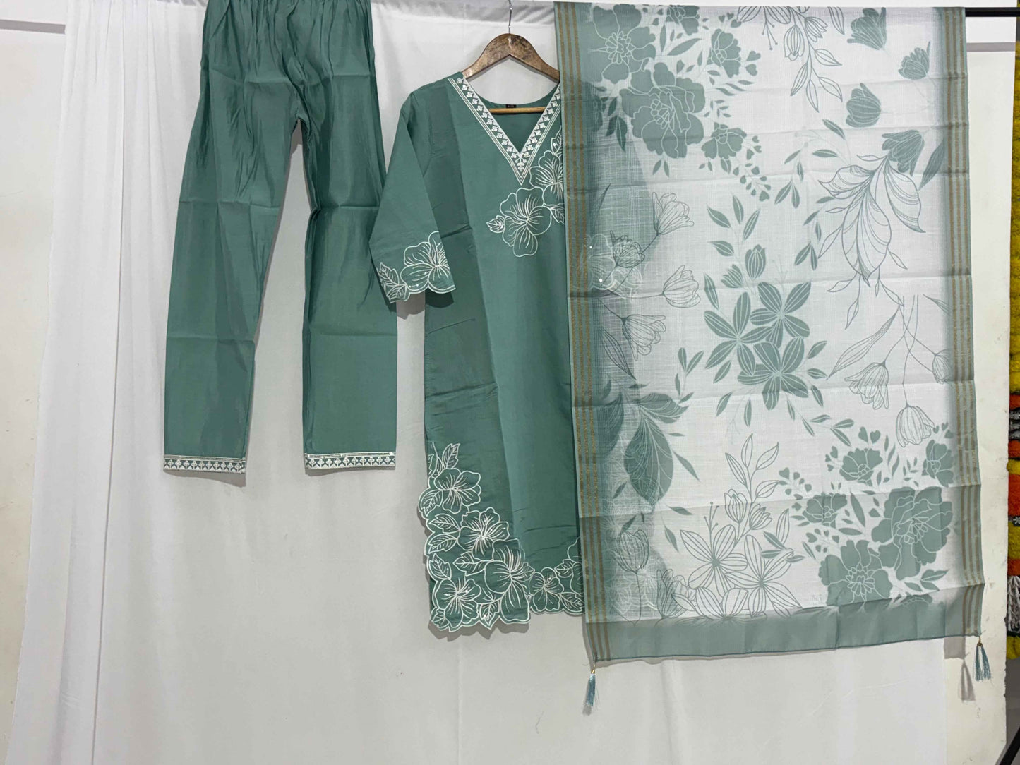 Festive Wear Green Kurta Set